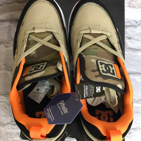 DC E Tribeka Leather Sneaker Shoes Sz 11 Men’s New - Picture 7 of 8